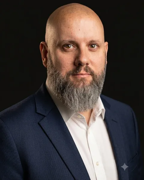 Moez — Co-Founder, Director of Technology